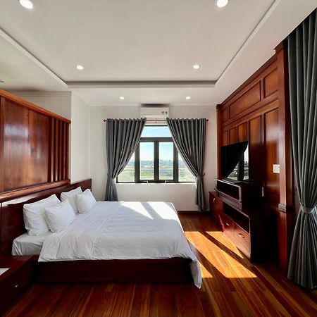 Aparthotel Doan Gia Luxury House à Pleiku Extérieur photo