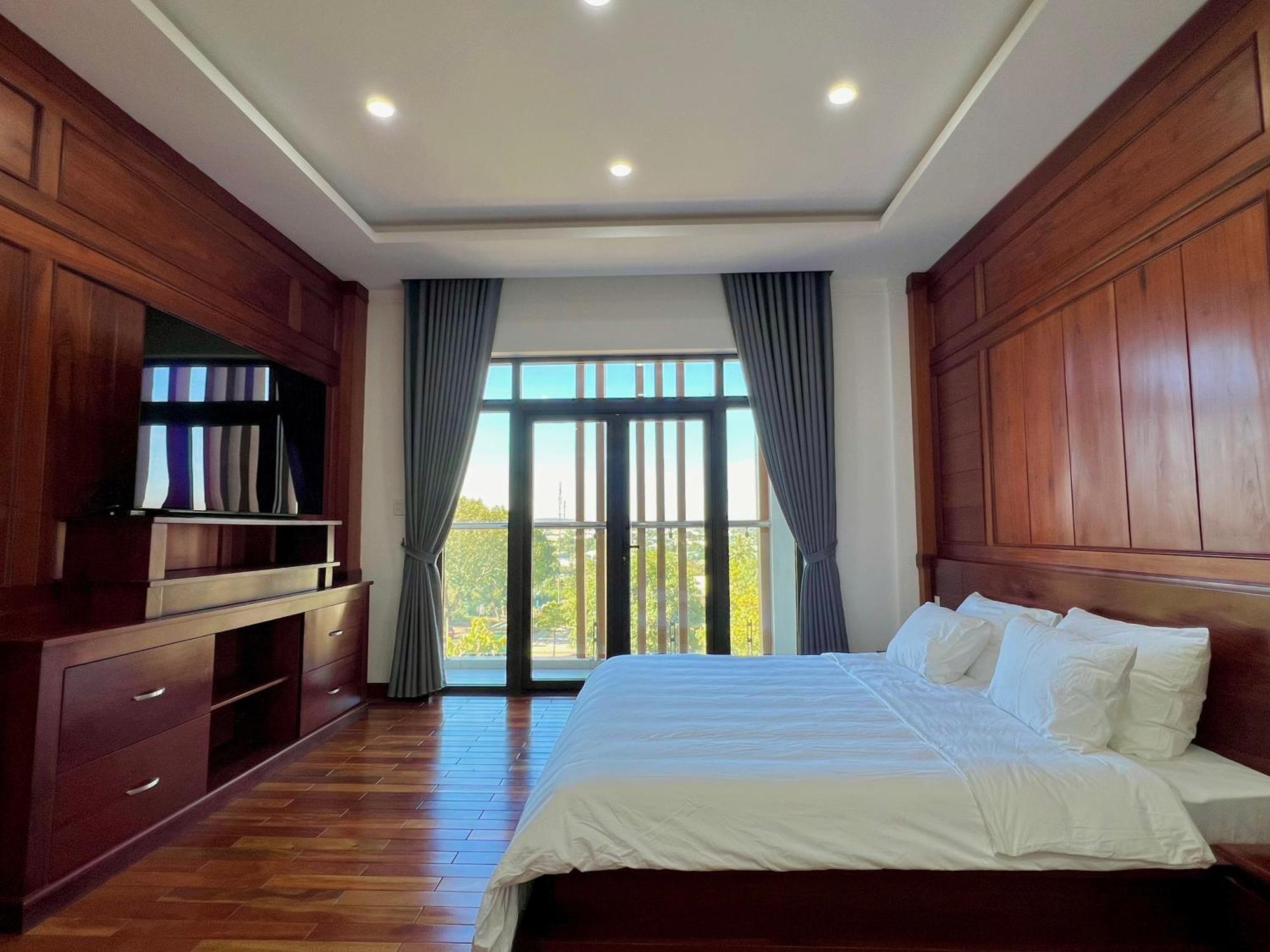 Aparthotel Doan Gia Luxury House à Pleiku Extérieur photo